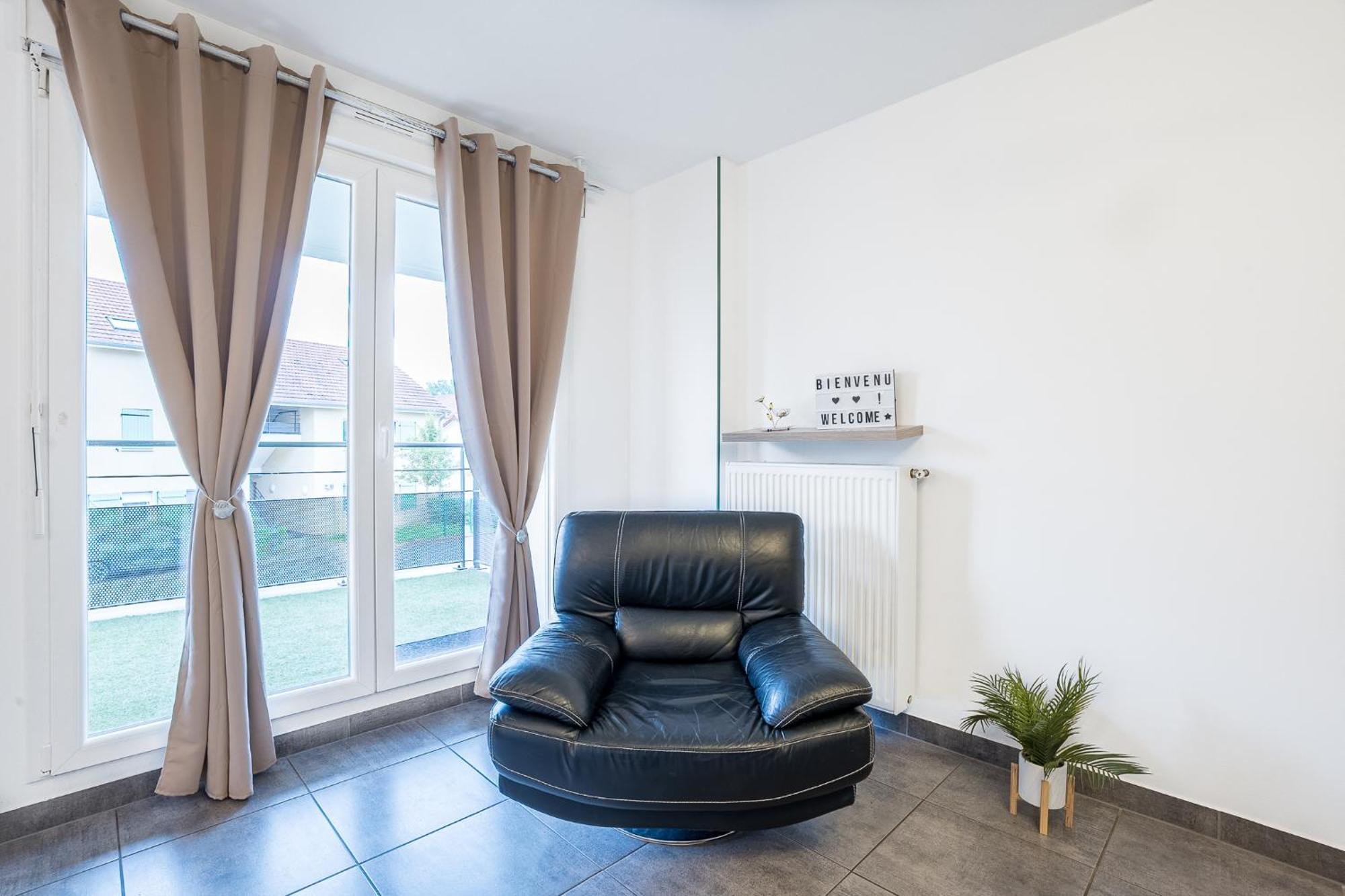 Spacieux - 4 Pers' - Balcon - 2 Lits - Parking Вуаппи Экстерьер фото
