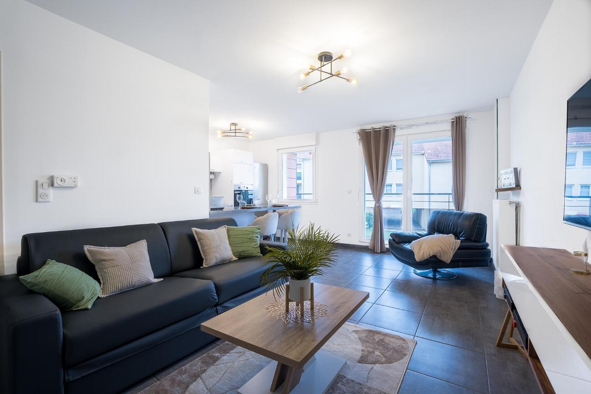 Spacieux - 4 Pers' - Balcon - 2 Lits - Parking Вуаппи Экстерьер фото